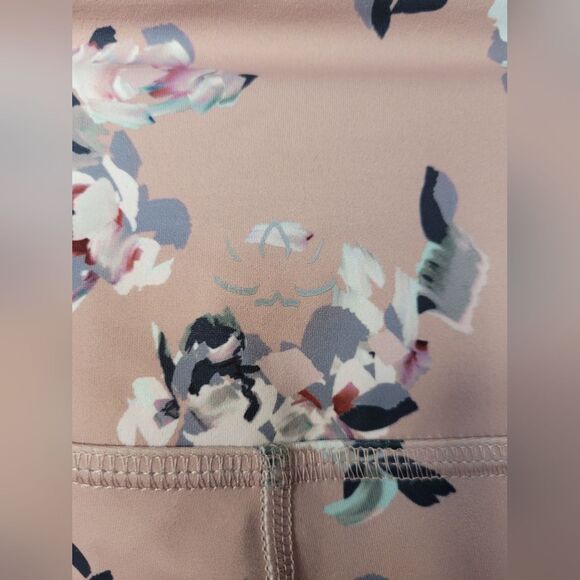 Beyond Yoga Floral Pink Leggings Size Small - Picture 4 of 6